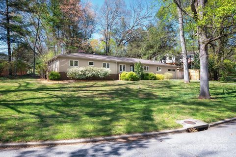 10 Woodcrest Road