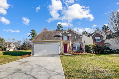 201 Chestnut Avenue sold home in Amber Woods, Tega Cay, SC