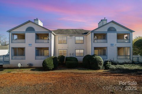 8024 Tremaine Court D sold condo in Devonshire Court, Charlotte, NC
