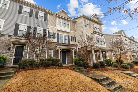 824 Imperial Court