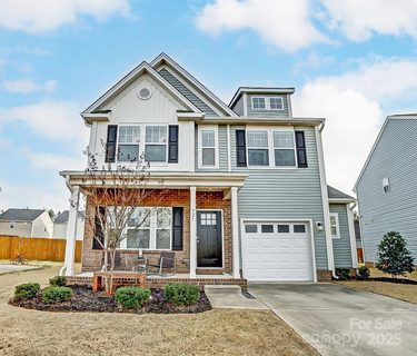 921 Von Buren Boulevard