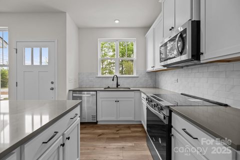 4113 Walking Ridge Road