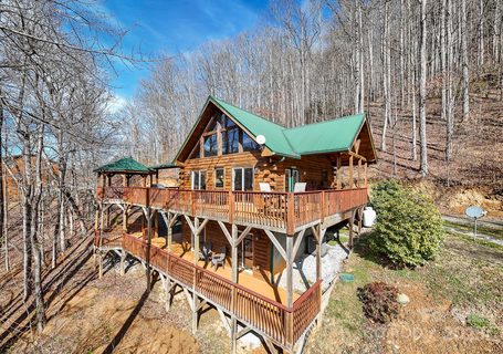 112 Mountain Range Drive sold home in Mountain View Estates, Whittier, NC
