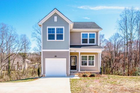 3220 5th Street Court sold home in Pebble Creek, Hickory, NC