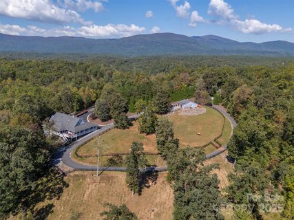 2707 Lake Adger Parkway sold home in Highland Farms, Mill Spring, NC