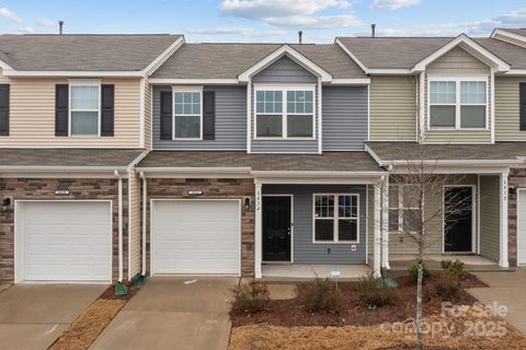 6414 Revolutionary Trail sold home in McDowell Crossing, Charlotte, NC