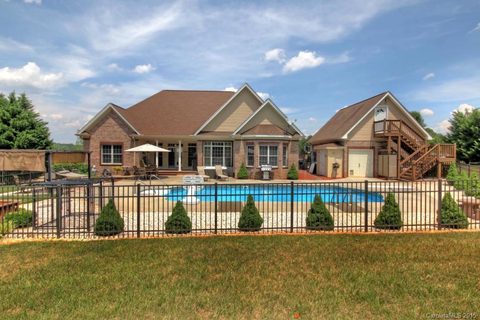 Previously sold for $335,000
