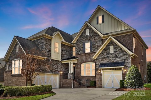 8501 Caesars Head Drive