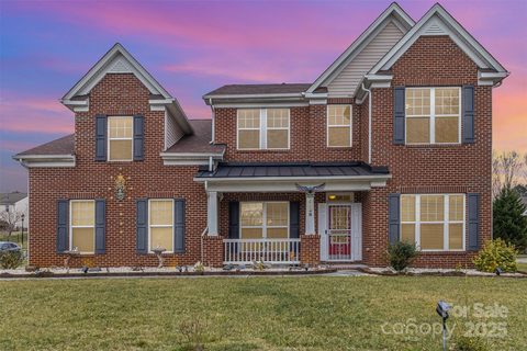 5828 Kelyn Hills Drive
