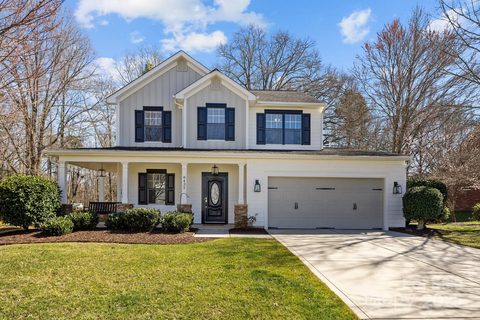 8432 Olde Stonegate Lane sold home in Olde Stonegate, Mint Hill, NC