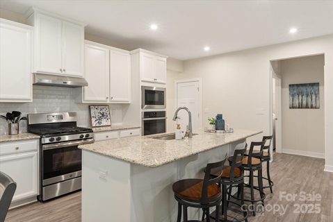 10140 Lilac Court sold home in Enclave at Holcomb, Charlotte, NC