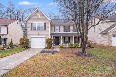 619 Wilderness Trail Drive sold home in Montclair Park, Charlotte, NC