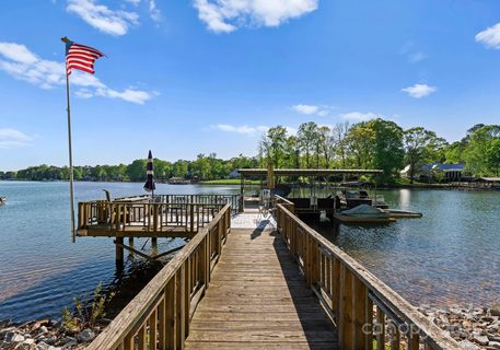 141 Baywatch Drive sold home in Marina Village, Mooresville, NC