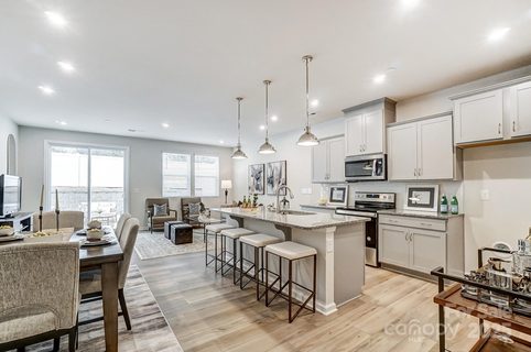 2375 Hedgecliff Road