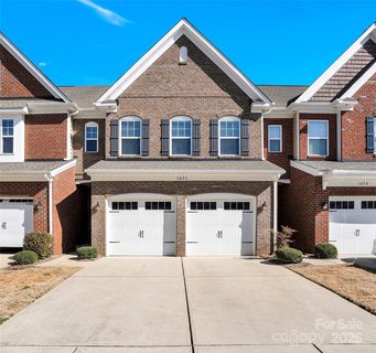 105 Clarendon Street sold townhome in Cove at Morrison Plantation, Mooresville, NC
