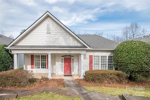 10034 Bishops Gate Boulevard sold home in The Cottages, Pineville, NC