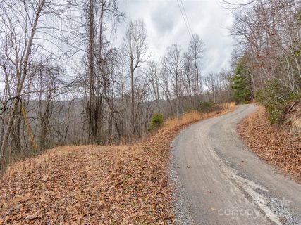 Homes in Twin Oaks Estate, Waynesville