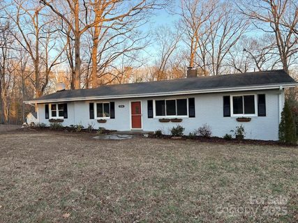 21248 Ravenwood Road sold home in Oakwood Park, Albemarle, NC