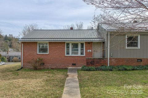 76 Elm Bend Road sold condo in Sapphire Manor, Brevard, NC