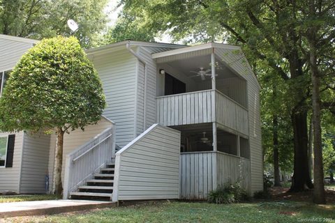 1787 Hunters Trail
