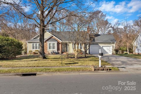 13015 Greycrest Drive sold home in Greycrest, Charlotte, NC
