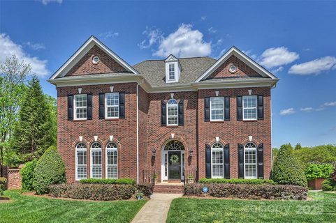 100 Cliveden Court sold home in Hawthorne, Belmont, NC