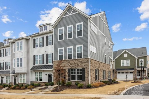 1037 Naples Drive sold townhome in Davidson Walk, Davidson, NC