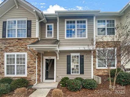928 Copperstone Lane