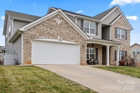 806 Irish Green Drive