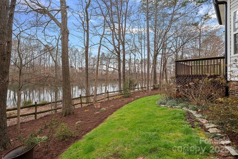 706 Jordans Pond Lane sold home in Jordans Pond, Charlotte, NC