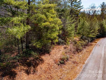 794 Silverstone Drive sold home in Silverstone, Hendersonville, NC