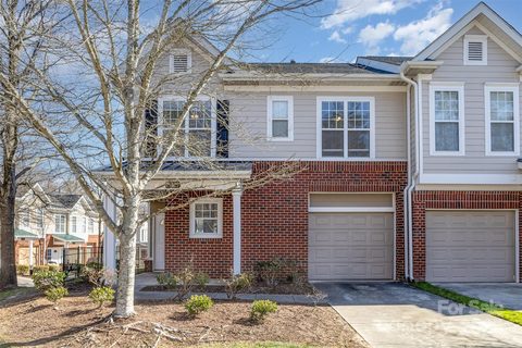 15425 Coventry Court Lane sold home in Coventry Court Townhomes, Charlotte, NC