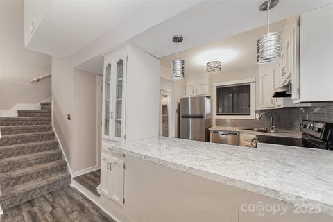 100 Willow Run Drive 7 sold home in Willow Run, Gastonia, NC