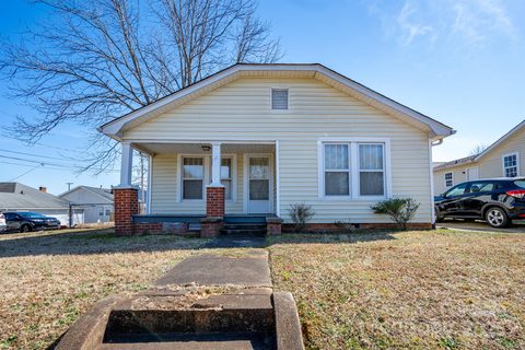 11 13 Brookwood Avenue sold multi-family property in Aurora Highlands, Concord, NC