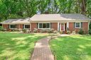 329 N Oakwood Drive sold home in Statesville, SC