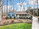 2400 Whirlaway Court sold home in Matthews, SC