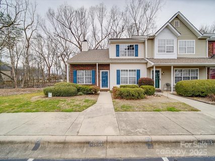 12601 Tucker Crossing Lane sold townhome in Roxborough, Charlotte, NC