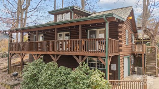 314 Cedarwood Drive sold home in The Midlands, Waynesville, NC