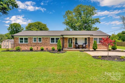 905 Blalock Drive sold home in Bethlehem Estates, Kings Mountain, NC