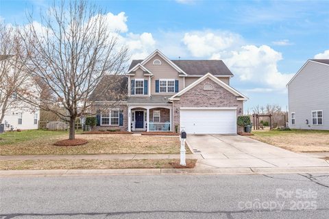 696 Yvonne Drive sold home in Yates Meadow, Concord, NC