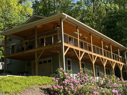 110 Loafer Lane