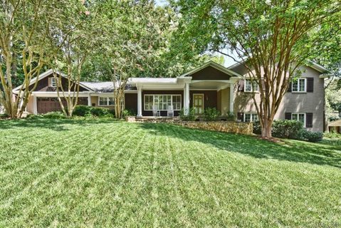 2222 Cloister Drive sold home in Cloisters, Charlotte, NC