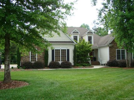 911 Silver Charm Lane 32 sold home in Derby Downs, York, SC