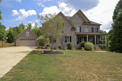 6698 Maple Spring Court