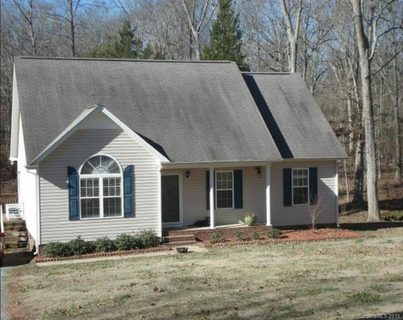 805 White Oaks Circle
