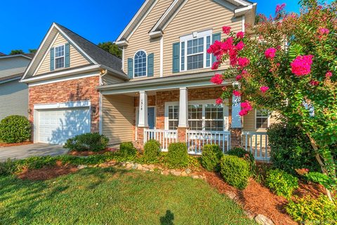 1518 Squirrel Lake Court sold home in Squirrel Lake Village, Matthews, NC