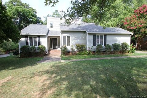 916 Glenshannon Road