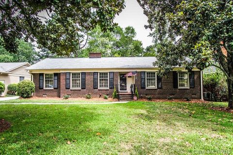 Previously sold for $432,000