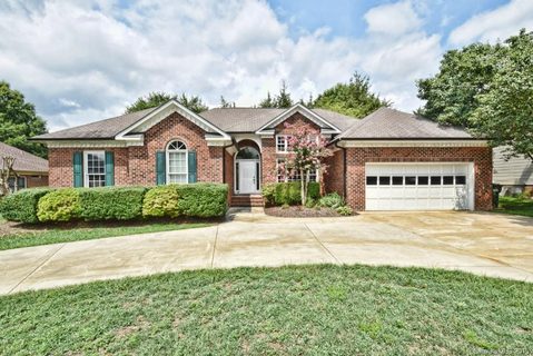 1530 12th Fairway Drive