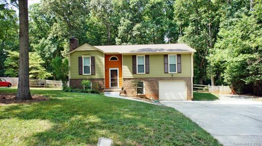 2933 Winding Trail